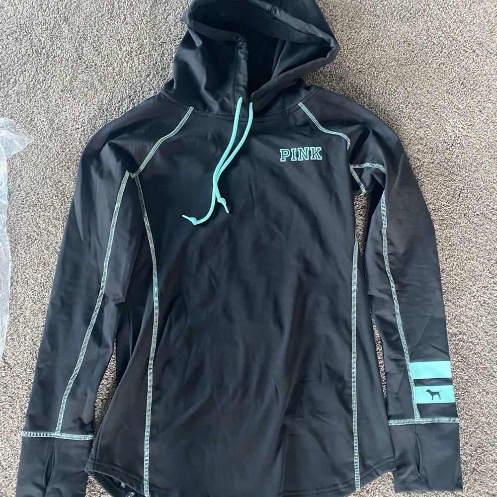 New Victoria’s Secret Pink Ultimate pullover hoodie M